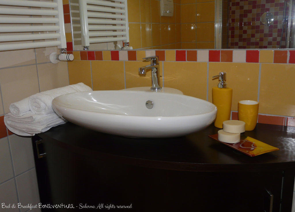 Bed & Breakfast Bonaventura Salerno Oda fotoğraf